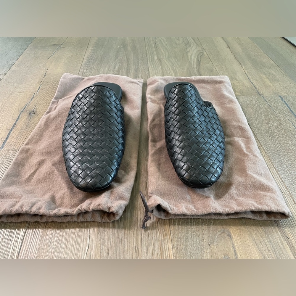 Bottega Veneta leather mule size 41.5.